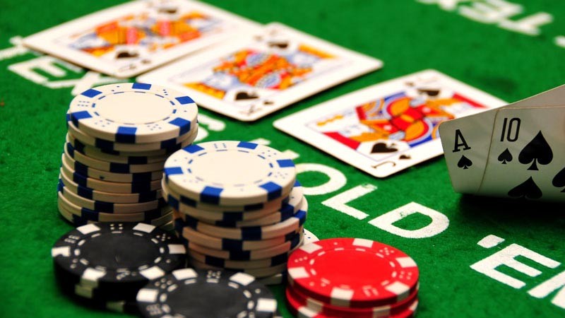 Luật chơi Poker chi tiết cho người mới chơi tại cổng game Wi88 - wi88