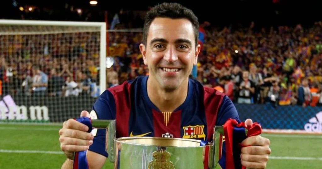 Top 10 Best Barcelona Players Of All Time - Ranked