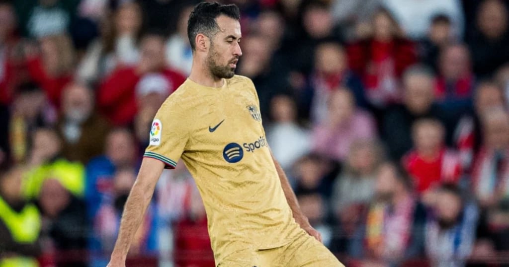 Top 10 Best Barcelona Players Of All Time - Ranked