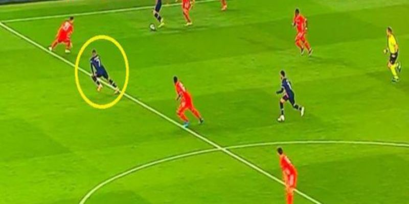 Lỗi việt vị và cách trọng tài xác định lỗi