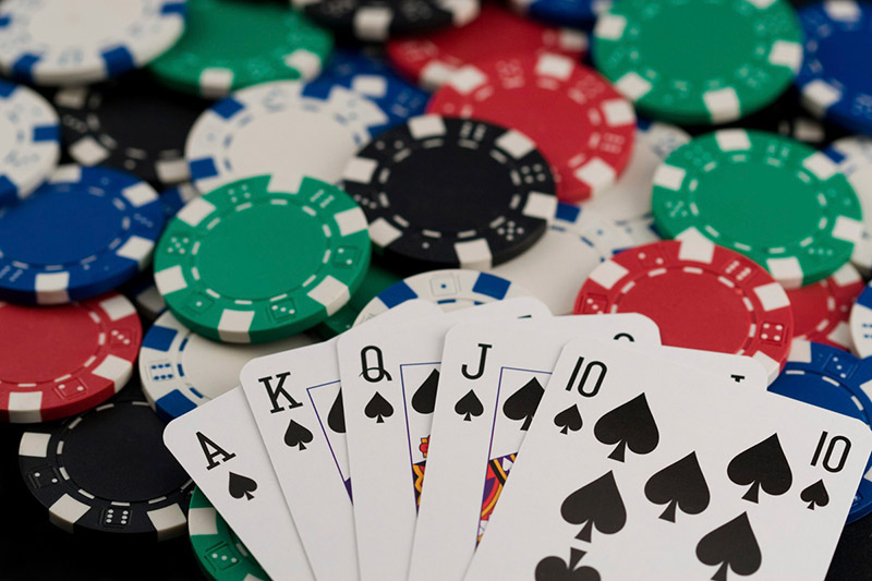 Hướng dẫn chơi poker chi tiết dành cho người mới bắt đầu