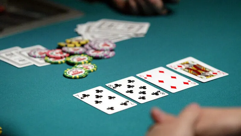 Làm thế nào để tính tỷ lệ cược poker? Phương pháp chính xác nhất.