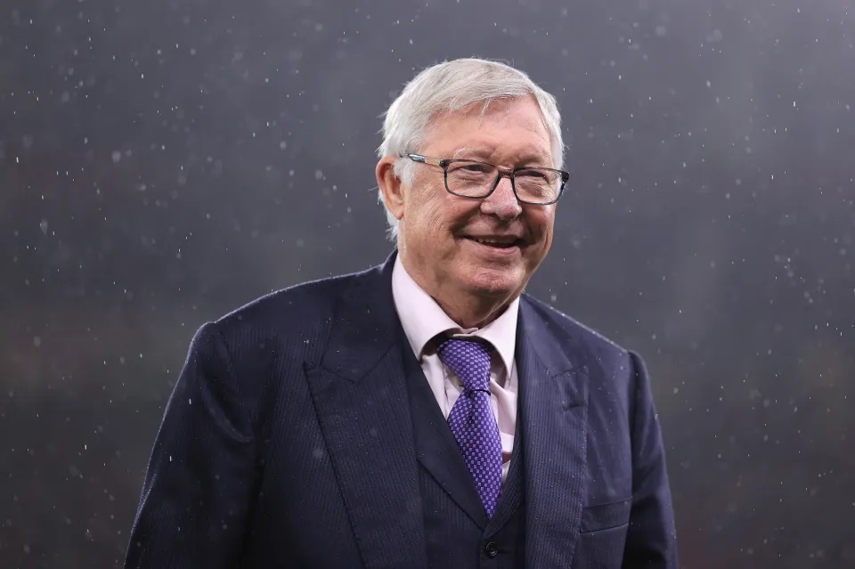 Sir Alex Ferguson nói gì về việc MU xây dựng sân vận động mới trị giá 2 tỷ bảng Anh?