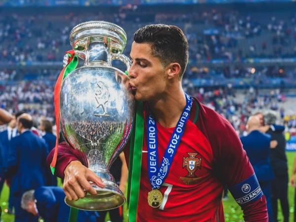 Danh sách 10 cầu thủ lương cao nhất thế giới hiện nay