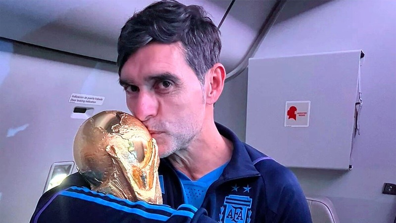 Roberto Ayala: Biểu tượng phòng ngự kiên cường của bóng đá Argentina