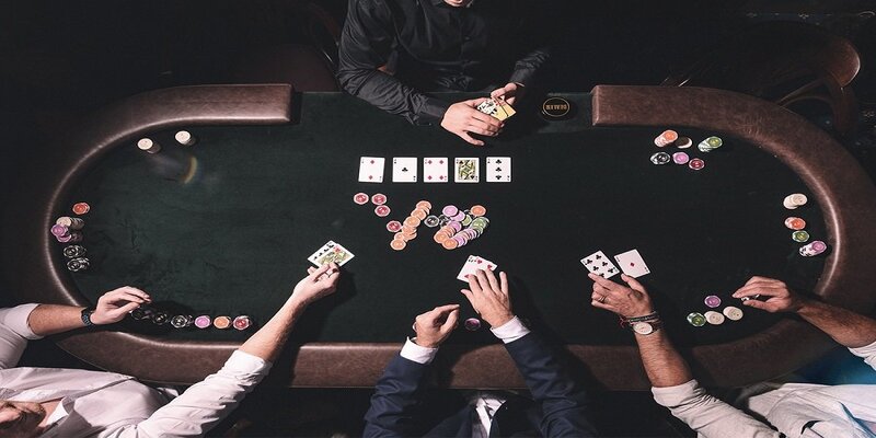 Thùng phá sảnh là gì trong poker